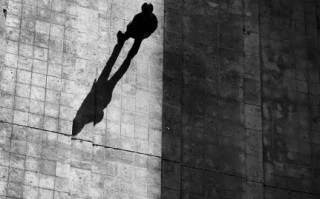 孤独的镜头怎么拍_如何用镜头表现孤独感