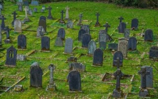 孕妇梦见坟墓是什么预兆_孕妇梦见坟墓生男生女