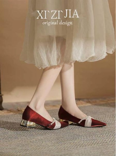 孕妇鞋跟多高合适_孕妇可以穿几厘米高跟鞋-第3张图片-星辰妙记 孕妇鞋跟多高合适_孕妇可以穿几厘米高跟鞋-第3张图片-星辰妙记