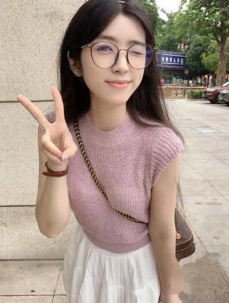 大学校花是怎么评选的_成为校花的标准有哪些-第3张图片-星辰妙记