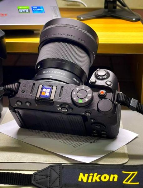 尼康最大镜头是什么_尼康最大镜头价格-第1张图片-星辰妙记