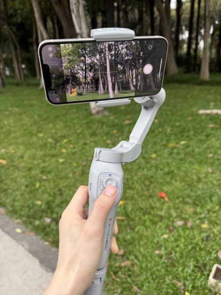 手机拍视频怎么防抖_防抖稳定器有必要买吗-第3张图片-星辰妙记 手机拍视频怎么防抖_防抖稳定器有必要买吗-第3张图片-星辰妙记