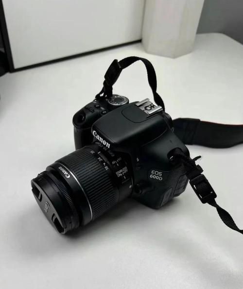 佳能600d套机镜头怎么样_适合拍什么题材-第1张图片-星辰妙记 佳能600d套机镜头怎么样_适合拍什么题材-第1张图片-星辰妙记