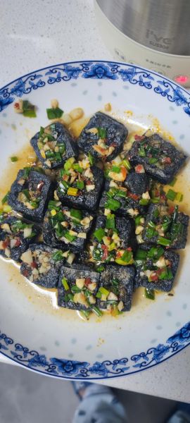 孕妇能吃臭豆腐吗_孕期吃臭豆腐安全吗-第1张图片-星辰妙记