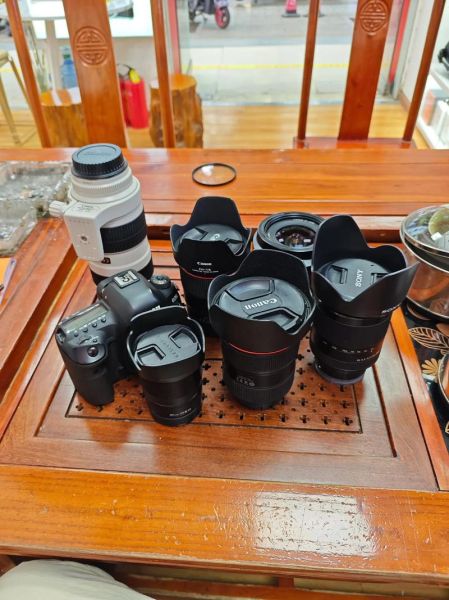 二手单反镜头交易平台哪个靠谱_如何快速卖出镜头-第1张图片-星辰妙记