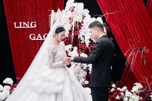 婚礼跟拍用什么镜头_24-70还是85定-第3张图片-星辰妙记