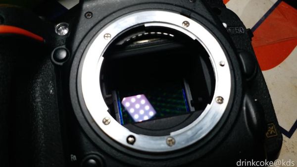 单反镜头黑点怎么去除_镜头出现黑点是什么原因-第2张图片-星辰妙记