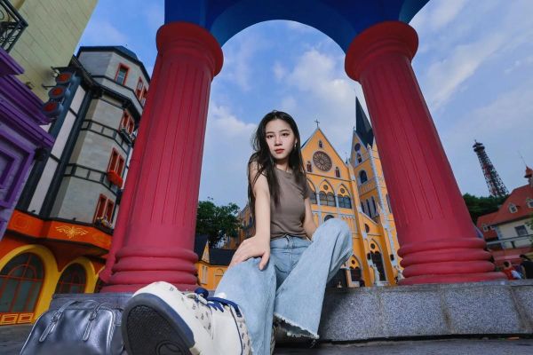 广角镜头街拍怎么拍_广角街拍用什么镜头-第1张图片-星辰妙记