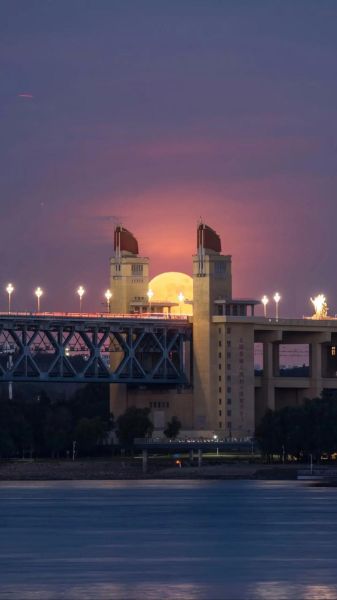 长焦镜头拍风景怎么构图_长焦镜头适合拍什么风景-第2张图片-星辰妙记