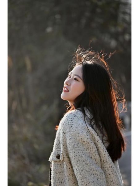 镜头下的我如何拍_镜头下的我拍摄技巧-第1张图片-星辰妙记