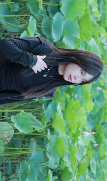 佳能拍人像用什么镜头好_佳能人像镜头推荐-第1张图片-星辰妙记