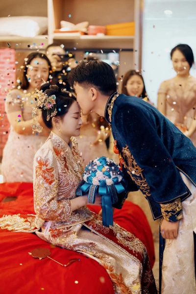 婚礼摄影镜头推荐_婚礼摄影用什么镜头-第1张图片-星辰妙记 婚礼摄影镜头推荐_婚礼摄影用什么镜头-第1张图片-星辰妙记