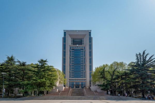 上海政法大学是211吗_上海政法大学属于211吗-第1张图片-星辰妙记