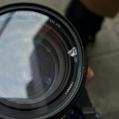 单反镜头碎了怎么办_维修费用要多少-第1张图片-星辰妙记