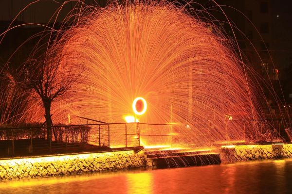 佳能镜头掉漆怎么办_佳能镜头掉漆影响成像吗-第1张图片-星辰妙记