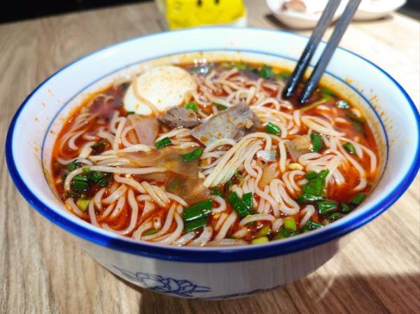 孕妇能吃兰州拉面吗_孕期吃拉面注意事项-第2张图片-星辰妙记