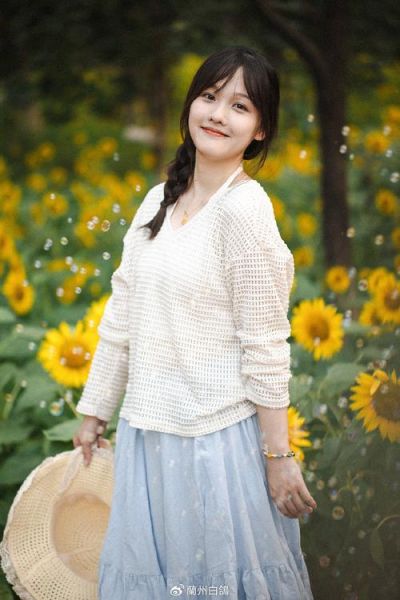 50mm镜头适合拍什么_50mm镜头怎么拍人像-第1张图片-星辰妙记