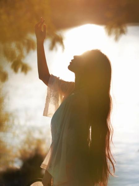 85mm定焦镜头推荐_适合人像摄影的85mm镜头有哪些-第1张图片-星辰妙记 85mm定焦镜头推荐_适合人像摄影的85mm镜头有哪些-第1张图片-星辰妙记