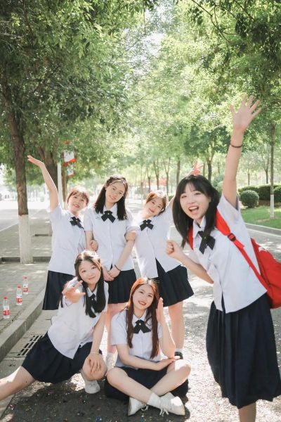 拍毕业照用什么镜头_毕业照镜头推荐-第1张图片-星辰妙记