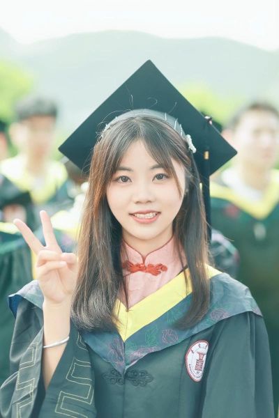 拍毕业照用什么镜头_毕业照镜头推荐-第3张图片-星辰妙记