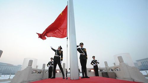 天安门升旗作文怎么写_升旗仪式观后感-第2张图片-星辰妙记