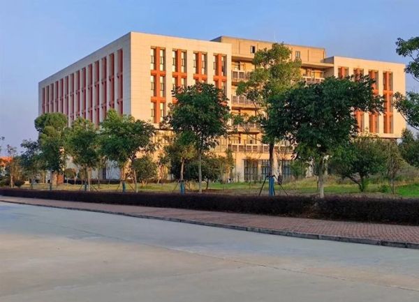 江西财经大学经济管理学院怎么样_就业前景好吗-第1张图片-星辰妙记