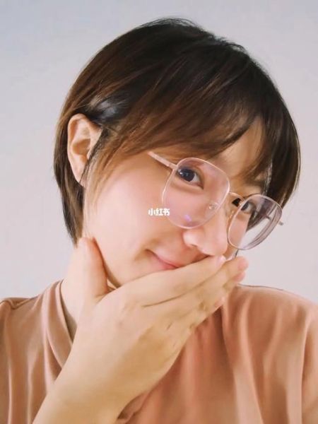 孕妇适合什么发型_孕妇剪短发好还是扎发好-第2张图片-星辰妙记