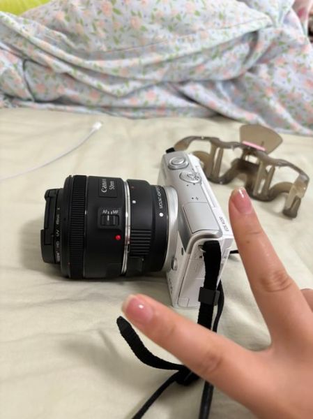 佳能小痰盂镜头值得买吗_适合拍什么题材-第3张图片-星辰妙记