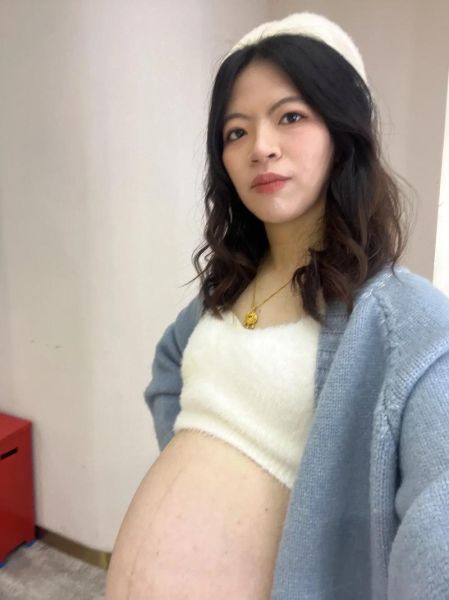 孕妇肚子歪向一边正常吗_孕妇肚子歪是什么原因-第2张图片-星辰妙记