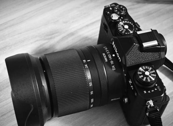 18-140尼康镜头值得买吗_实拍画质评测-第1张图片-星辰妙记 18-140尼康镜头值得买吗_实拍画质评测-第1张图片-星辰妙记