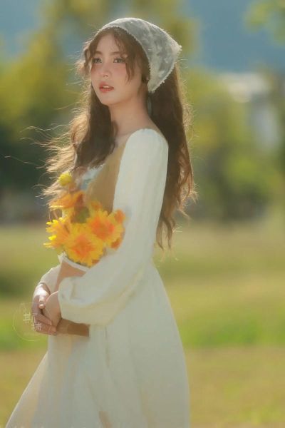 如何拍摄唯美逆光人像_逆光人像参数怎么设置-第3张图片-星辰妙记 如何拍摄唯美逆光人像_逆光人像参数怎么设置-第3张图片-星辰妙记