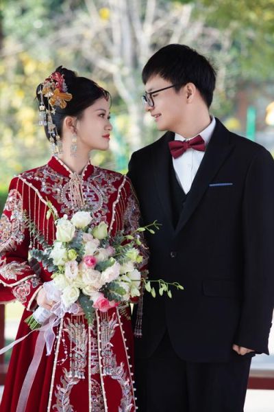 婚礼摄影师镜头怎么选_婚礼摄影用什么镜头好-第3张图片-星辰妙记 婚礼摄影师镜头怎么选_婚礼摄影用什么镜头好-第3张图片-星辰妙记