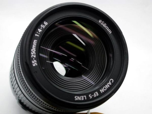 ef-s镜头值得买吗_适合哪些机型-第3张图片-星辰妙记 ef-s镜头值得买吗_适合哪些机型-第3张图片-星辰妙记