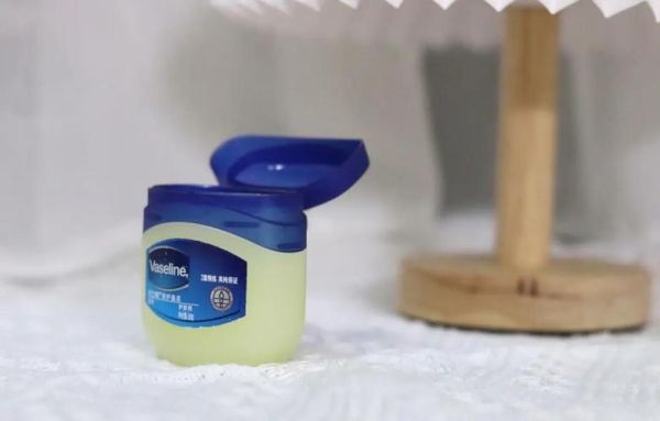 凡士林镜头怎么清洁_凡士林镜头会不会伤镀膜-第3张图片-星辰妙记