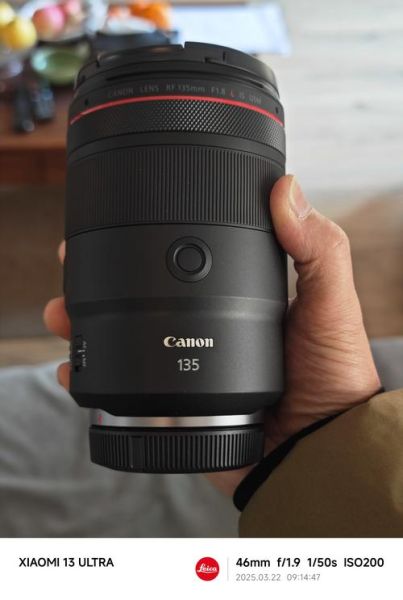 佳能135mm镜头值得买吗_适合拍什么题材-第3张图片-星辰妙记