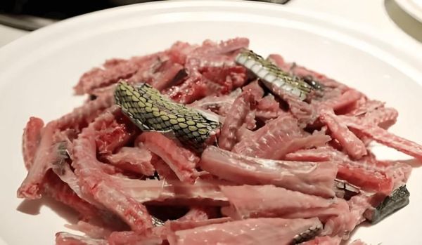 孕妇吃了蛇肉会怎么样_对胎儿有影响吗-第3张图片-星辰妙记